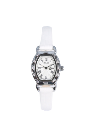 Modern comfortable Leather Band Quartz Watch Engraved Logo Case Back