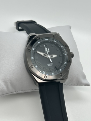 Luminous Hands Silicon Strap Watch Quartz Movement With 20mm Band