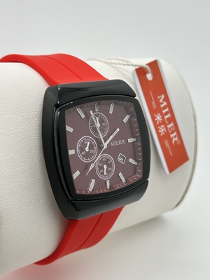 Quartz Sports Wrist Watch For Athletes And Fitness Enthusiasts