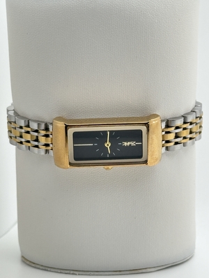 Manufacturer Sport′s Man Quartz Watch Customize Logo or Stock in China