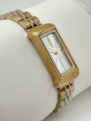 Guangzhou factory Fashion Leather Strap Quartz Ladies Wrist Watch