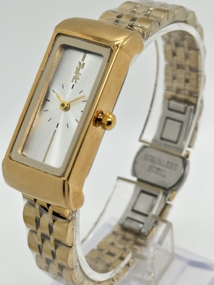 Manufacturer New Design Fashion Stylish Ladies Hand Wrist Quartz Watch