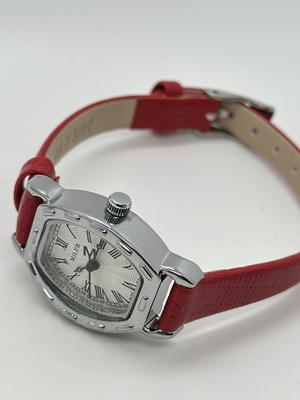 Modern Leather Strap Watches Laser Engraved Logo 30 Meters Water Resistant