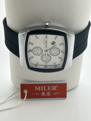 Trendy Silicone Belt Quartz Wrist Watch Water Resistant Men's Fashion Wrist Watch