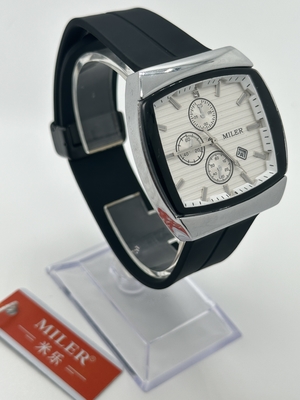 Comfortable Quartz Wrist Watch Luminous Sleek Design Quartz Timepiece