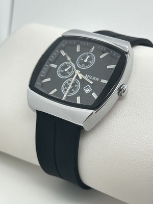 Comfortable and Secure Elegant Men s Quartz Wrist Watch for Everyday Wear