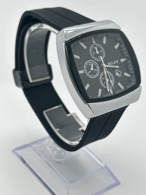 Comfortable and Secure Elegant Men s Quartz Wrist Watch for Everyday Wear