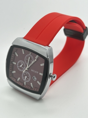 Durable And Elegant Men's Quartz Wrist Watch With Leather Band