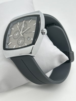 Form Meets Function Men s Quartz Wrist Watch with Style and Performance