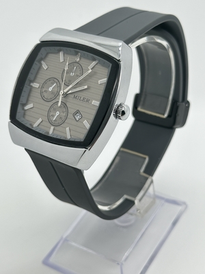 Scratch Resistant Men's Quartz Timepiece Fashion Water Resistant Wrist Watch
