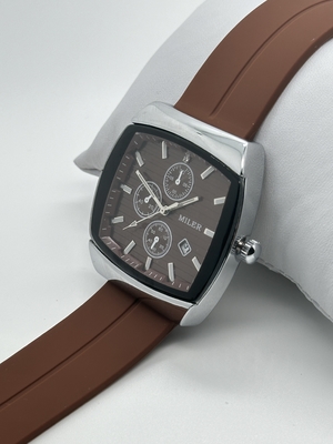 Customized Quartz Wrist Watch Luminous Hands Band for Men with Battery Performance