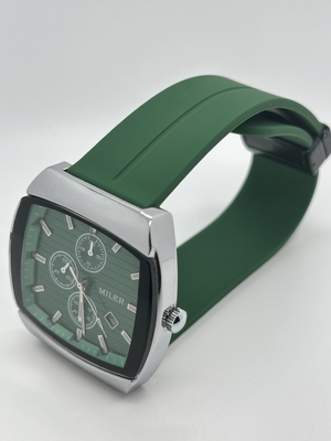 Exquisite stylish Quartz Wrist Watch With Luminous Hands Band For Men