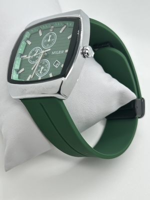 Quartz Wrist Watch with Luminous Leather Strap for Fashionable Male Professionals
