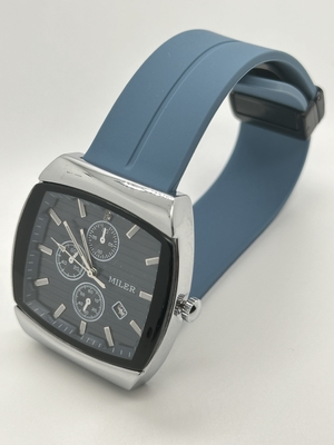 Quartz Wrist Watch with Luminous Leather Strap for Fashionable Male Professionals