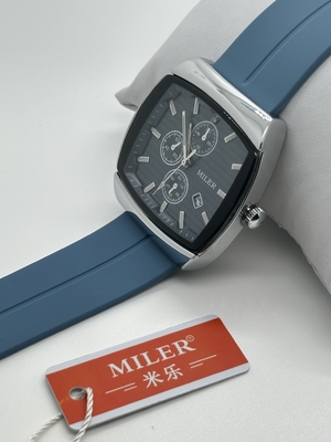 Professional Quartz Wrist Watch with Luminous Leather Strap for Business Professionals
