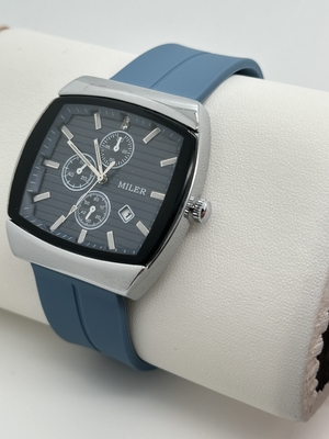 Professional Quartz Wrist Watch with Luminous Leather Strap for Business Professionals