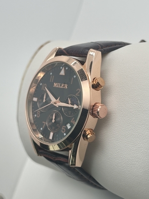 30m Waterproof Light Quartz Watch With Black Dial And Mineral Glass Surface