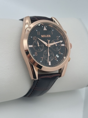 Sleek And Stylish Black Dial Quartz Light Watch Water Resistance Womens Luxury Watches