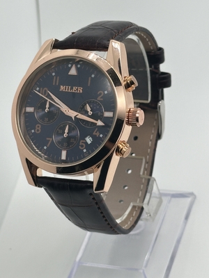 Stylish Black Dial Quartz Watch 30m Waterproof Mineral Glass Surface Material