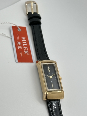 Modern Leather Strap Quartz Watch Customizable Luxury Watch Quartz Movement