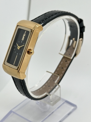 Fashionable Chic Leather Strap Quartz Watch Stainless Steel Stylish Quartz Wrist Watch