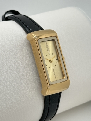 Exquisite Stainless Steel Leather Strap Quartz Watch With Personalized Engraving Option