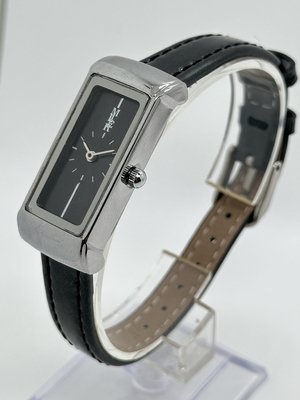 Classic Engraved Leather Strap Quartz Watch 30 Meters Water Resistance