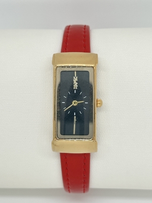 Modern Leather Strap Watch Waterproof With Laser Engraved Logo For 18-45 Year Olds