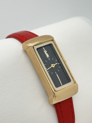 Modern Leather Strap Watch Waterproof With Laser Engraved Logo For 18-45 Year Olds