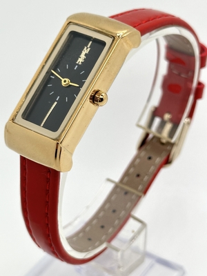 Luxury Leather Strap Ladies Waterproof Wrist Watch Quartz Watch With Engraving Option