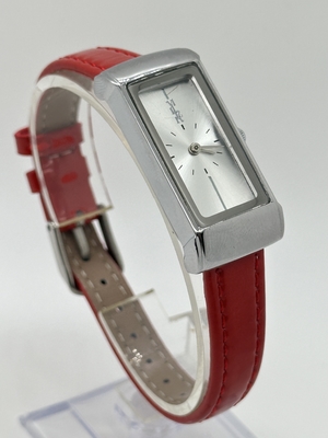 Personalized Men Leather Strap Quartz Watch For Fashion Enthusiasts