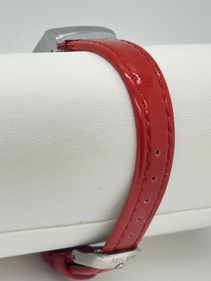 Fashion Leather Strap Quartz Watch Stylish White Dial Watches Custom Engraving