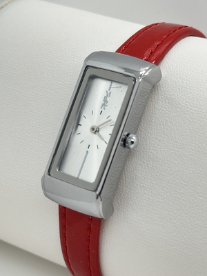 Personalized Mens Leather Strap Quartz Watch Modern Analog Display