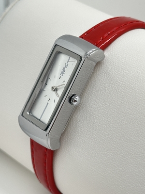 Personalized Mens Leather Strap Quartz Watch Modern Analog Display