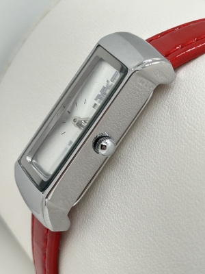 Personalized Mens Leather Strap Quartz Watch Modern Analog Display