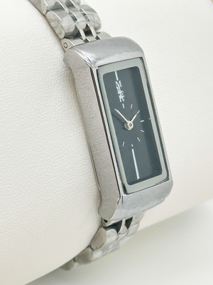 Fashion Silver Stainless Steel Strap Watch Waterproof Men And Women Watches