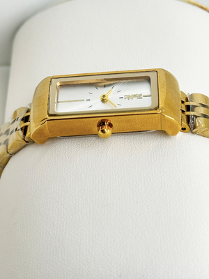 China Supplier Fashion Shape Chain Watches for Women 2024 Business Watch