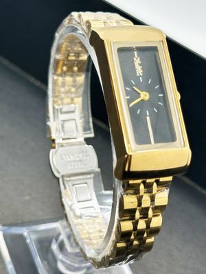 Luxury Waterproof Digital Watches Men And Woman Sports Quartz Watch Custom Logo