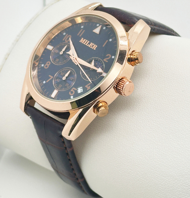 Classic Luxury Men Quartz Watch Waterproof Round Fashionable Mens Watches