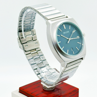 18mm Classic Stainless Steel Strap Watch Water Resistant To 30m With Luminous Hands
