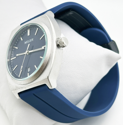 Silicone Strap Watch Mineral Glass Waterproof  With Digital Display Quartz Watch
