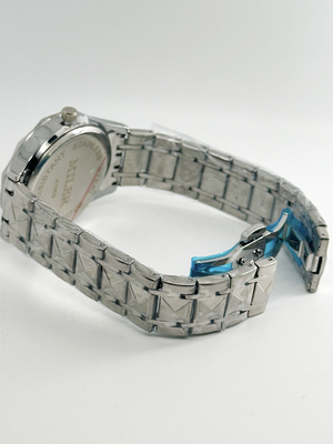 Quartz Movement Stainless Steel Strap Watch Perfect for All Your Active Needs