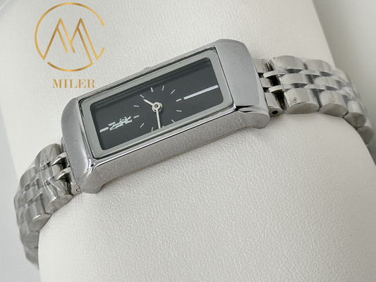 Fashion Design Quartz Wrist Watch with Stainless Steel Case Material