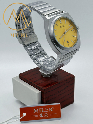 Stylish Men Quartz Watch With Push-Button Hidden Clasp And Mineral Glass