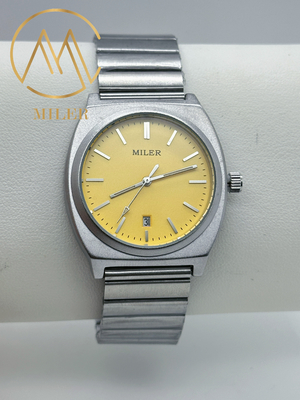 Men Quartz Watch With Push-Button Hidden Clasp And Mineral Glass Surface