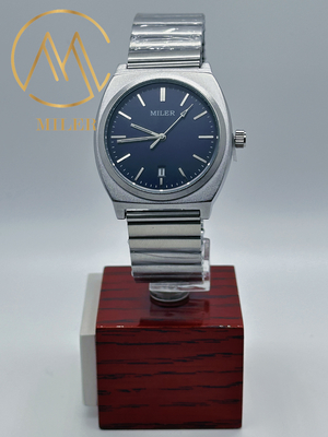 Customized Trendy Quartz Wrist Watches For Men With Luminous Hands Leather Band