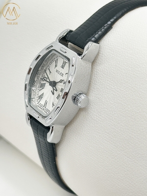 White Dial Analog Lady Quartz Watch Fashion Black Leather Band Watch