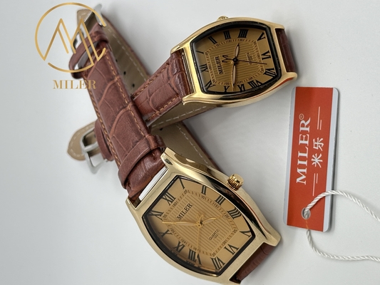 Fashionable and Simple Quartz Couple Watch Waterproof Wristwatch for Men and Women