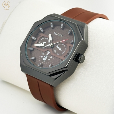 OEM / ODM Sporty Silicone Strap Waterproof Lady and Men Watch Couple Watch