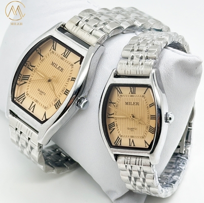 Elegant Analog Quartz Stylish Couple Watch With Stainless Steel Case And Buckle Strap